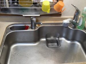 宮城キッチン取付け隊　浄水器の取り外し　施工前